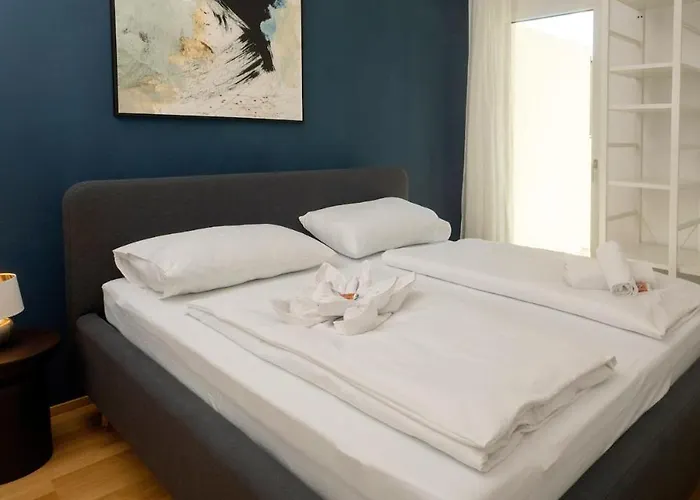 Apartamento Modern Garden - 15min To Center *